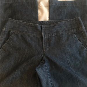 Jeans. 16W. Daisy Fuentes